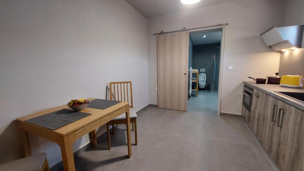 Jimmy'S Place アルテミダ エクステリア 写真